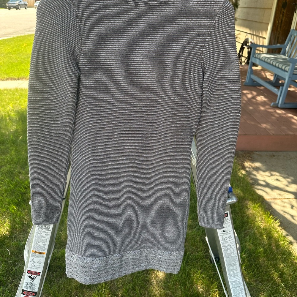 Beautiful backless dress with champagne details